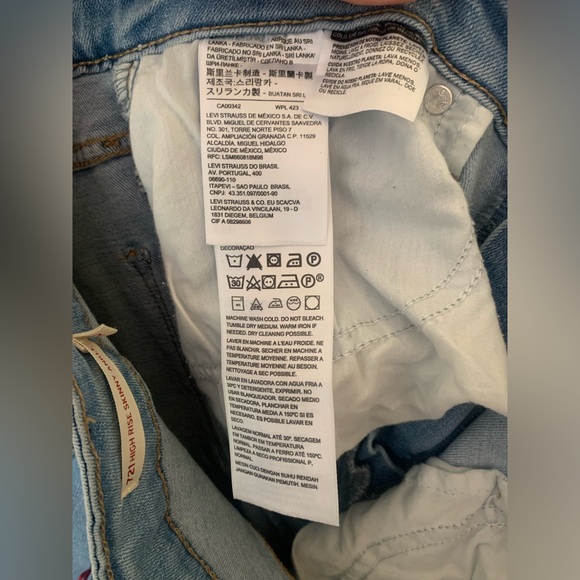 Levi's Women's 721 High Rise Distressed Skinny Ankle Jeans Azure Falls - Size 32 - Picture 16 of 16